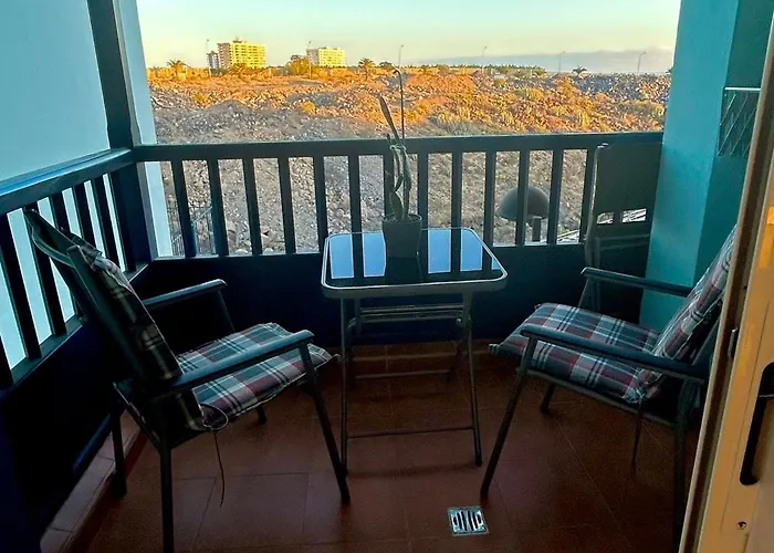 Huebsche Mit 2 Schlafzimmern, Pool Und Wlan, Strandnaehe شقة