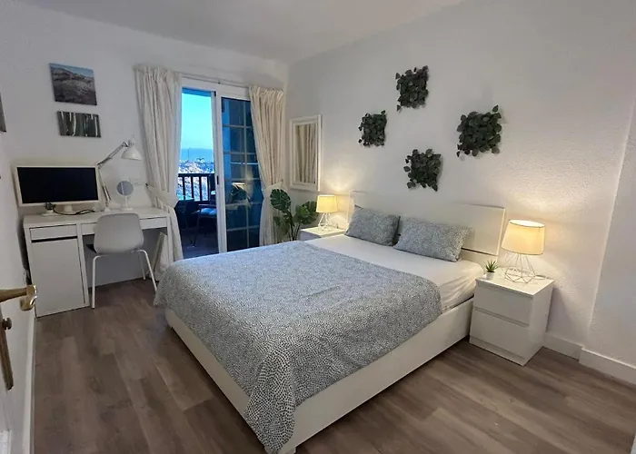 شقة Huebsche Mit 2 Schlafzimmern, Pool Und Wlan, Strandnaehe