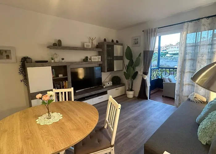 شقة Huebsche Mit 2 Schlafzimmern, Pool Und Wlan, Strandnaehe *